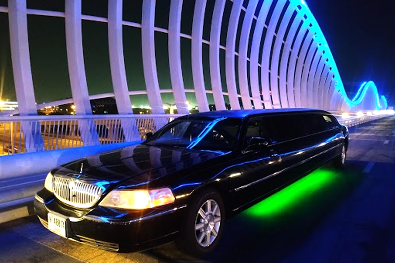 Lincoln Stretch Limo dubai